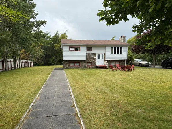 1714 Conception Bay Highway, Conception Bay South, NL A1X5C7