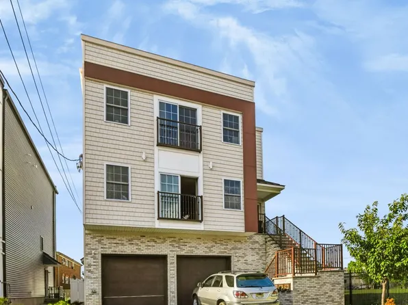 313 Doyle St #2, Elizabethport, NJ 07206