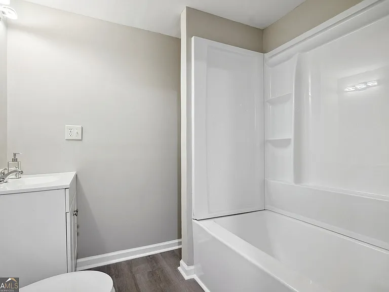 3583 Steinhauer Rd NE — Photo 20