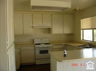 9636 Magnolia St, Bloomington, CA 92316