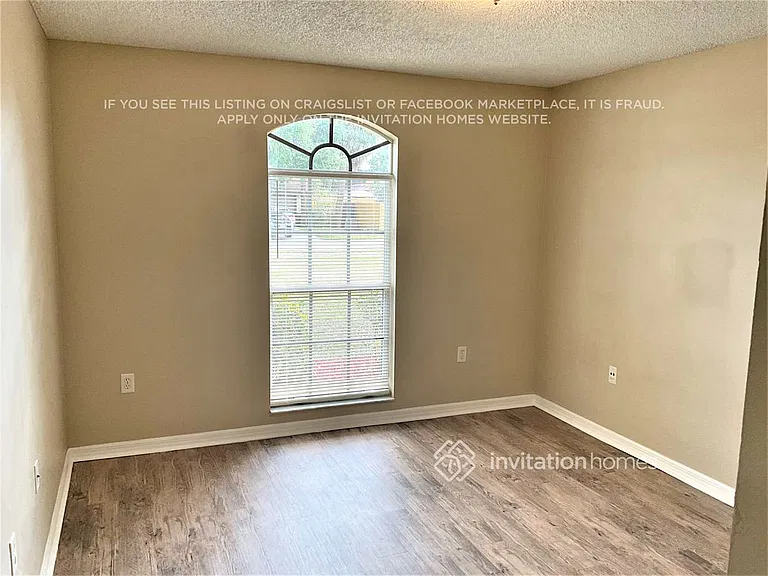 7110 Briggs Ave — Photo 8