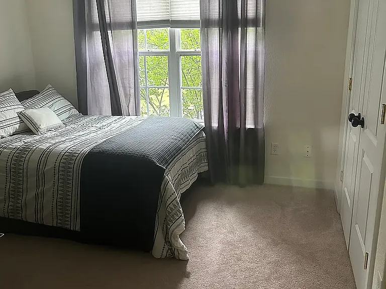 501 King Ct — Photo 17