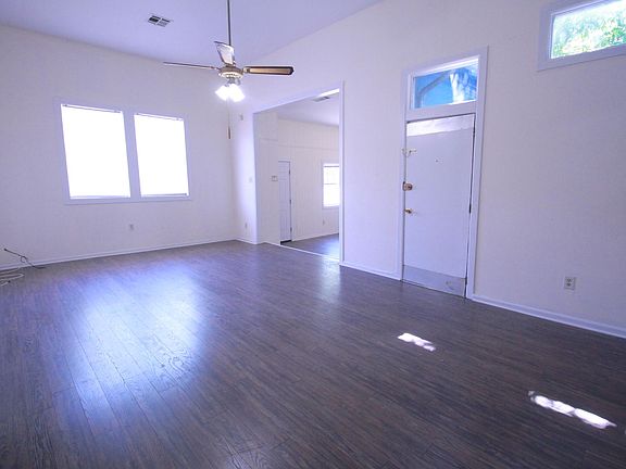 3rd image of 4203 Carondelet St