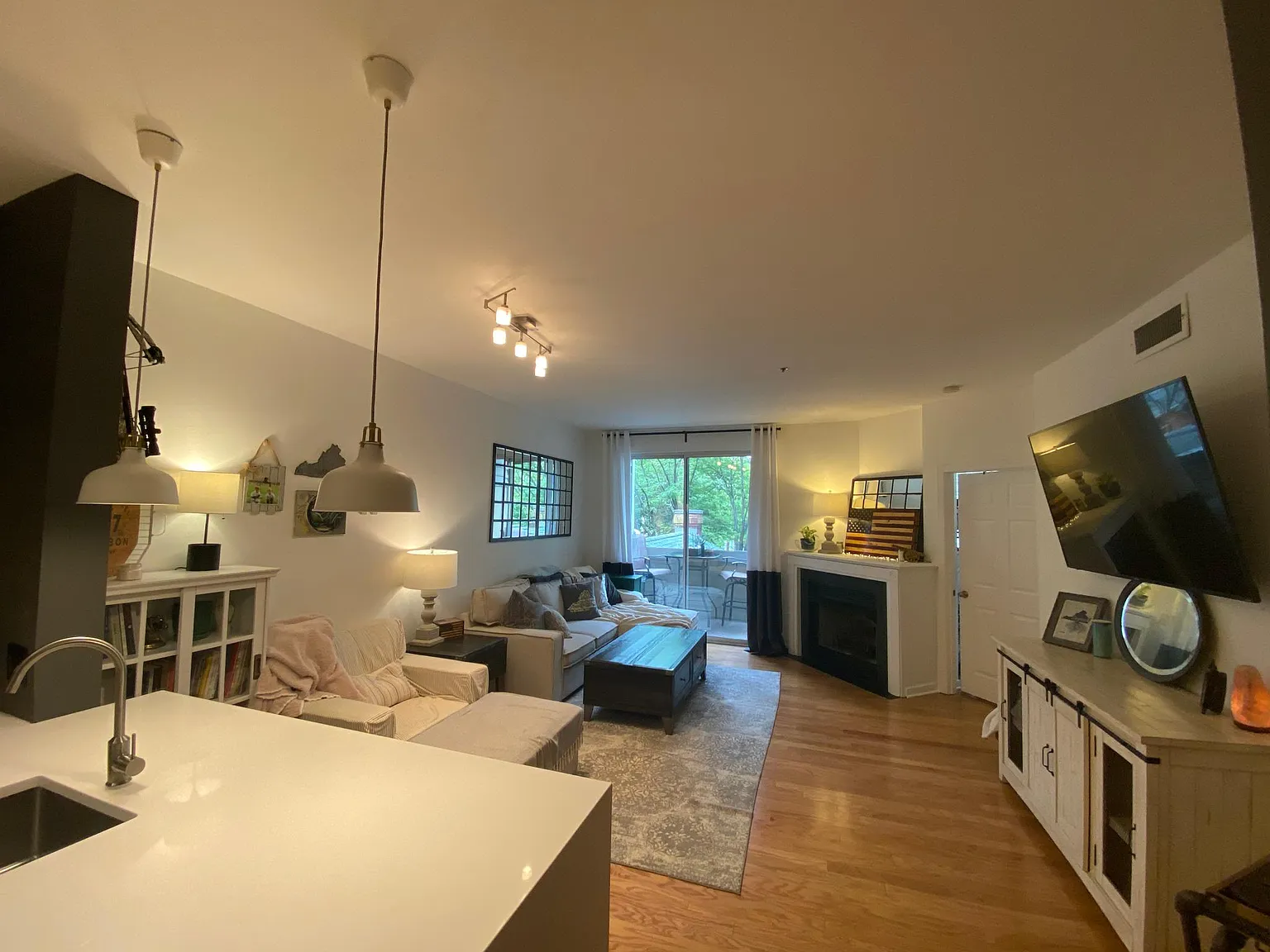 1625 International Dr — Photo 4