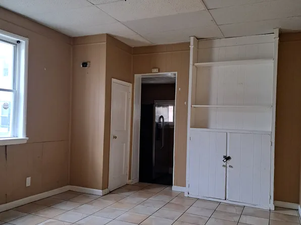 150 Oak St, Allentown, PA 18102