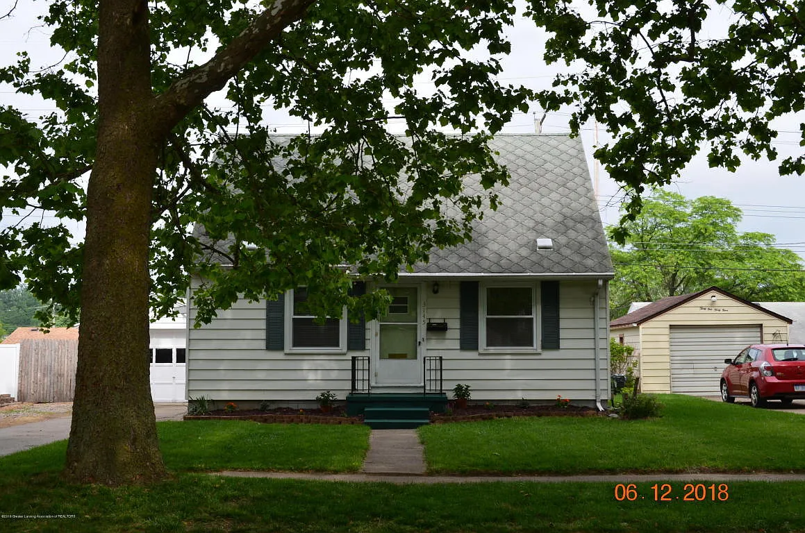 3145 Plymouth Dr photo 1