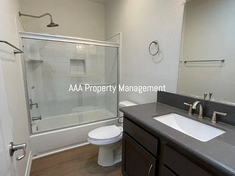 2035 Gill Port Ln #A — Photo 12