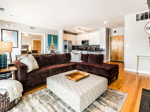 5th image of 1444 N Orleans St APT 8C