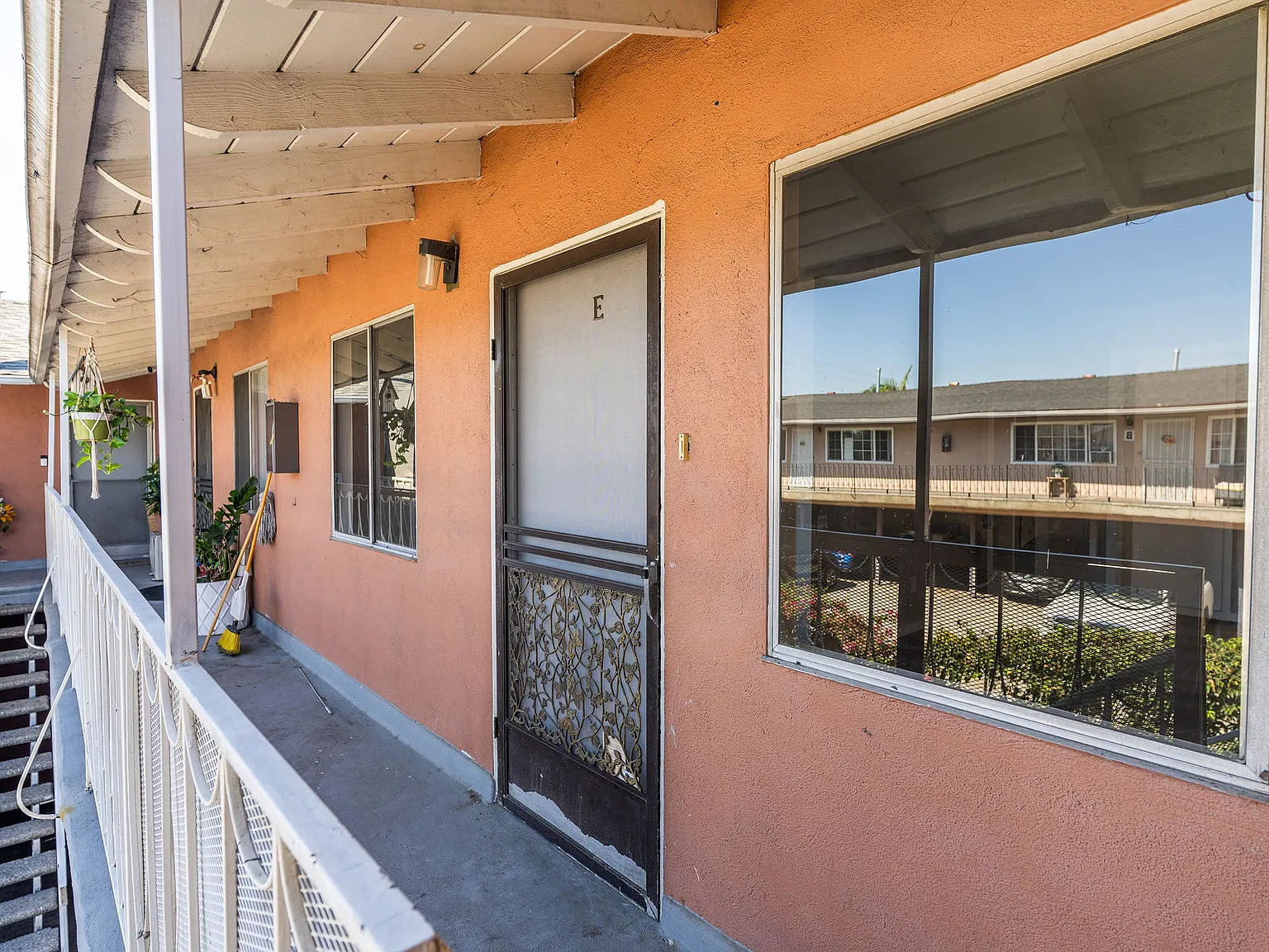 2 bed, 675 sqft, $2,250 — Photo 3