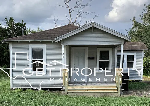 1108 E Lee Ave Photo 1