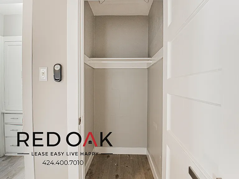 424 E 20th St #424.5 — Photo 20