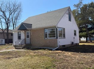 307 N Walnut St, La Crescent, MN 55947