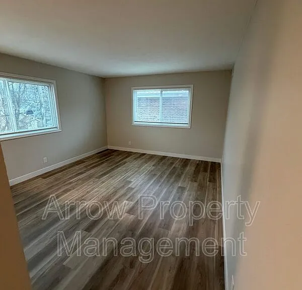 2119 Arbor St #203 — Photo 4
