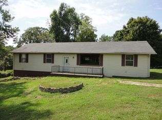 795 Danley Rd, Charlotte, TN 37036