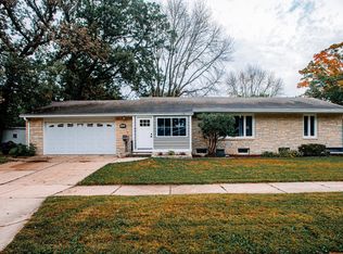 407 17th St SW, Austin, MN 55912