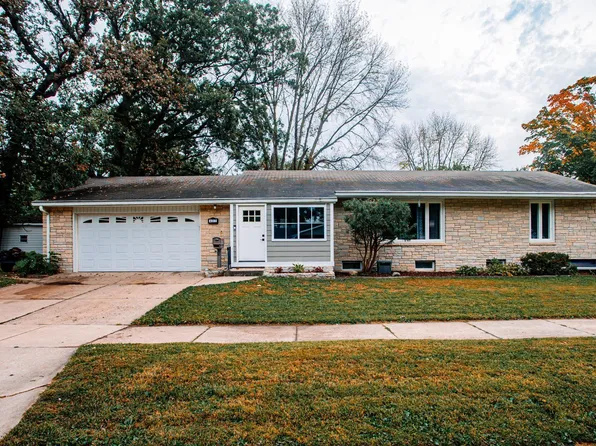 407 17th St SW, Austin, MN 55912