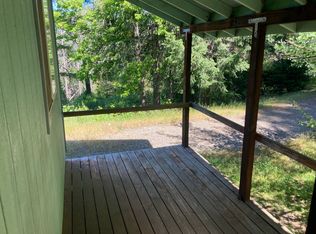 160 Dolly Varden Ln, Junction City, CA 96048