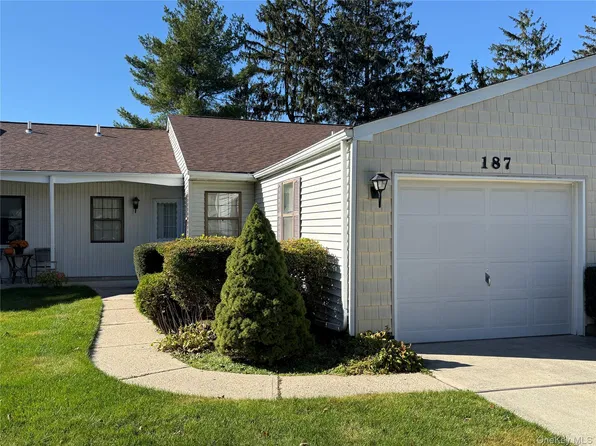 187 Knolls Drive, Stony Brook, NY 11790