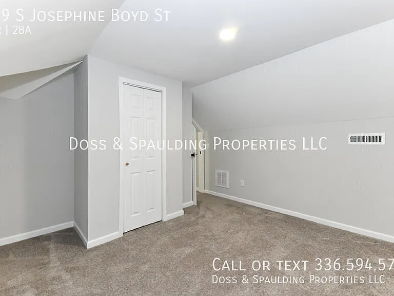 909 S Josephine Boyd St — Photo 25