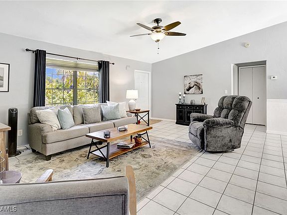 4th image of 16390 Teresa Ln