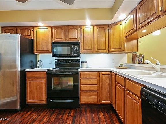 5th image of 501 N Whittaker St APT 15