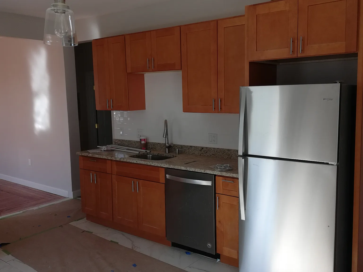 3 bed, 1300 sqft, $2,850 — Photo 2