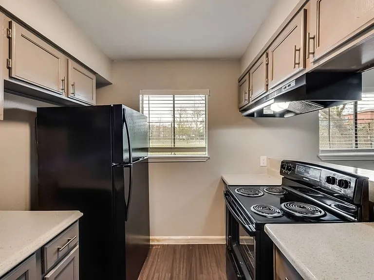 The Blanca Apartments — Photo 11