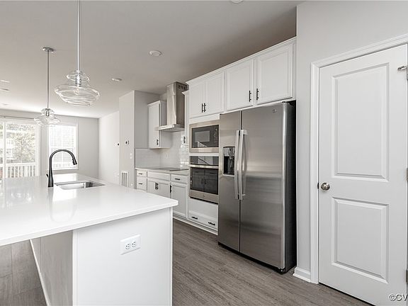 4th image of 606 Rivanna Hill Rd