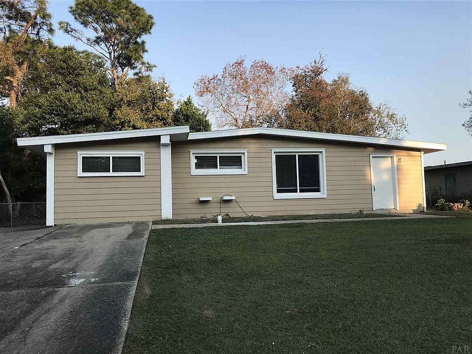 1st image of 4418 Chantilly Way