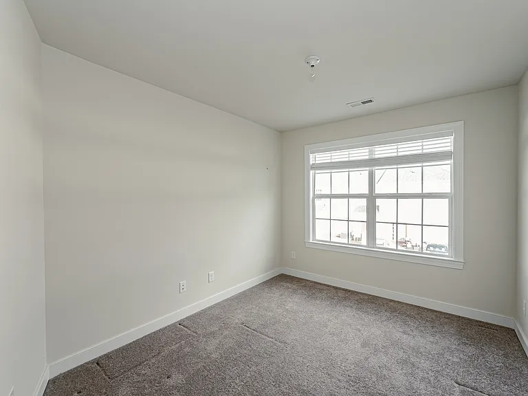 7380 Pebble Lake Dr — Photo 37