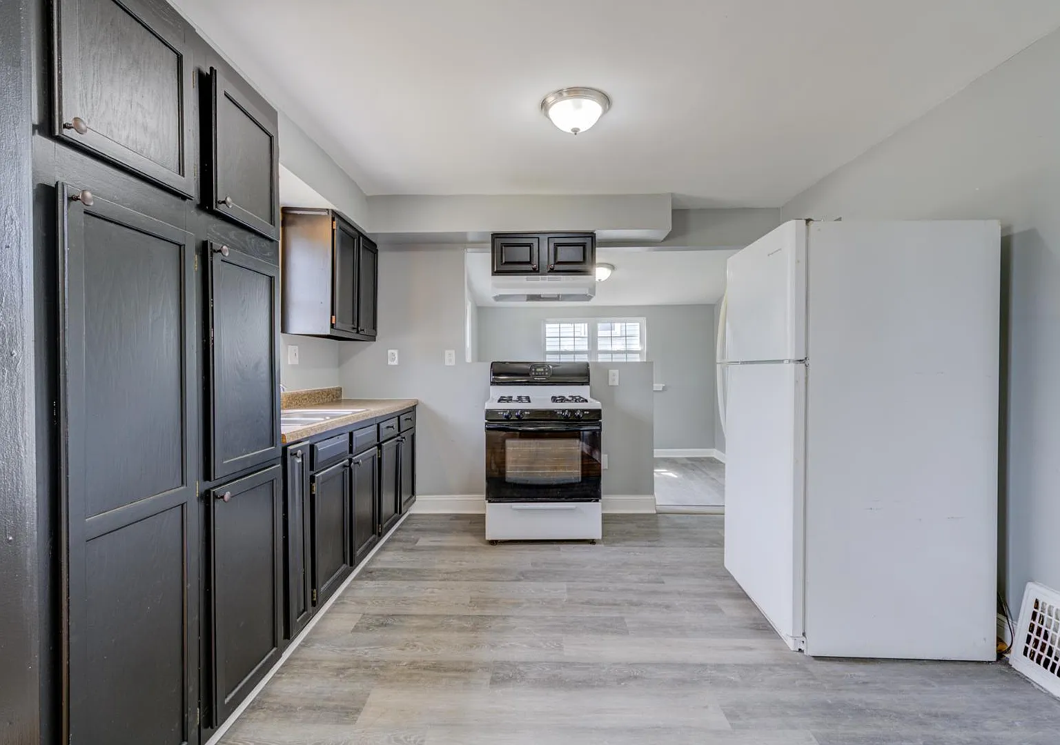 5717 Beldon Dr — Photo 3