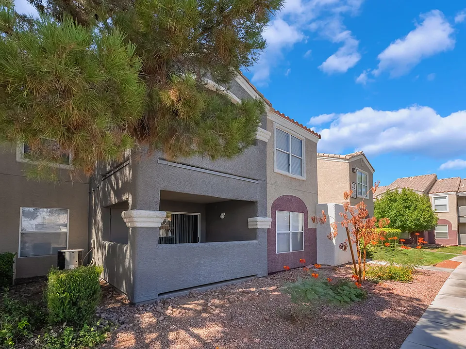 5055 W Hacienda Ave #2127
