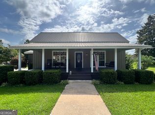 222 S Railroad Ave, Mount Vernon, GA 30445