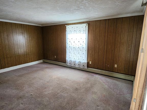5th image of 8 N Berlin Ave