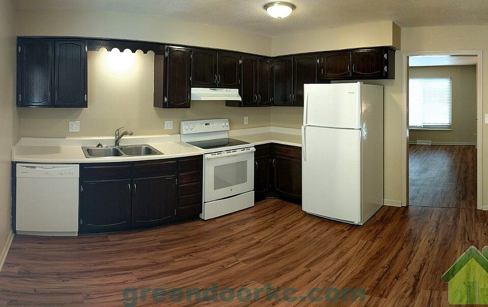 1st image of 9128 W 78th St