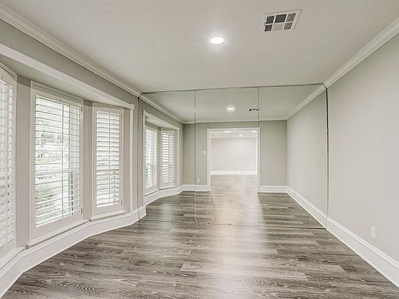 5th image of 10018 Doliver Dr