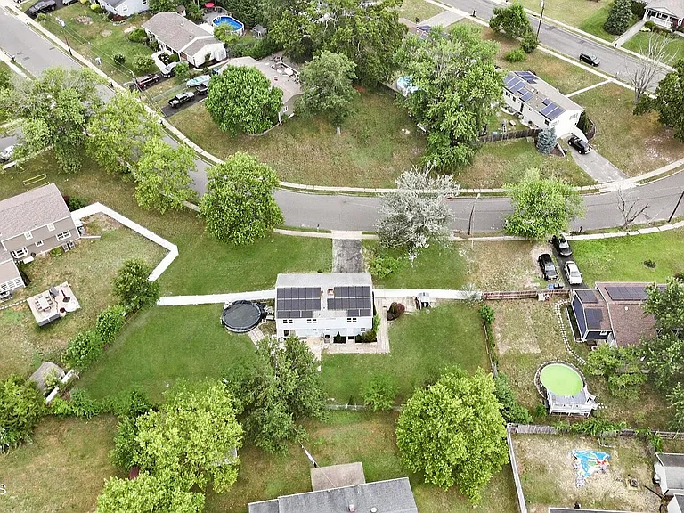 1029 Lucy Ln — Photo 26