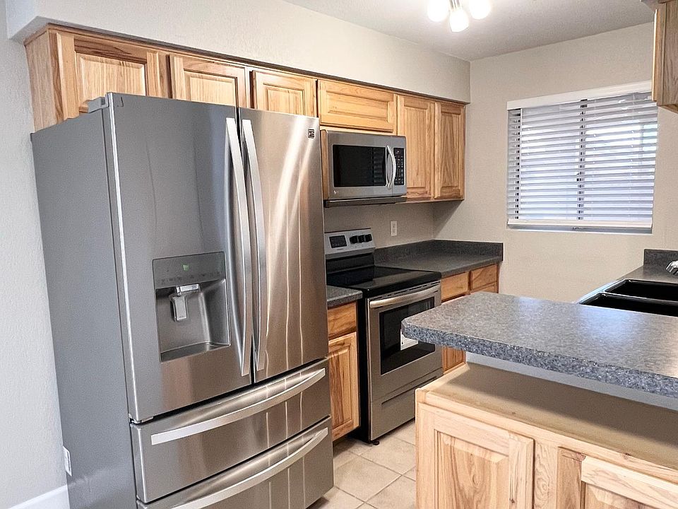 1st image of 421 W Yukon Dr Unit 5