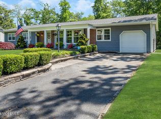 16 Shorebrook Cir, Neptune, NJ 07753