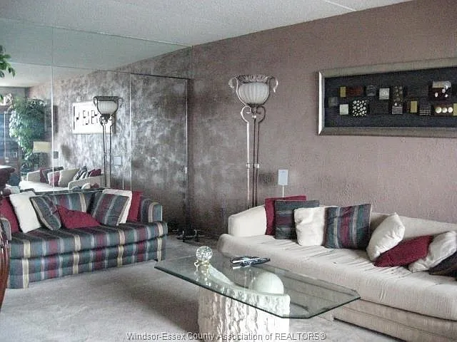 150 Park St W #2407 — Photo 3