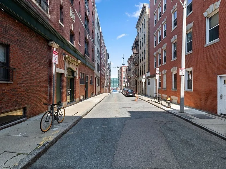 16 Henchman St #3R — Photo 10