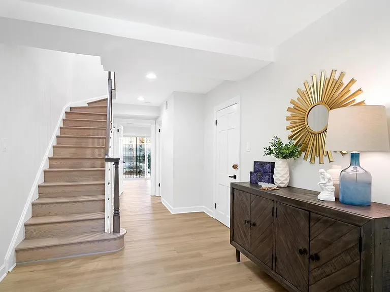 616 4th Pl SW — Photo 37