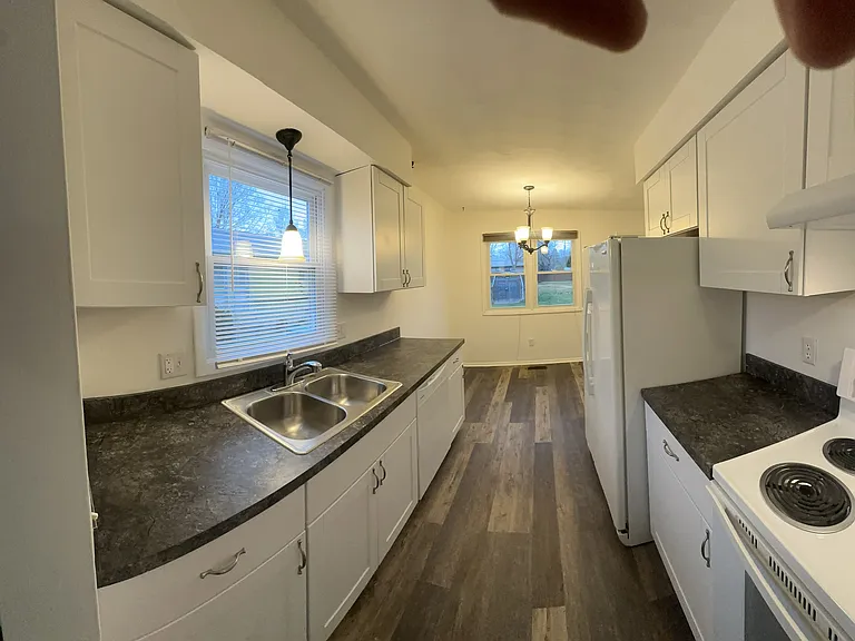 Kitchen Entry