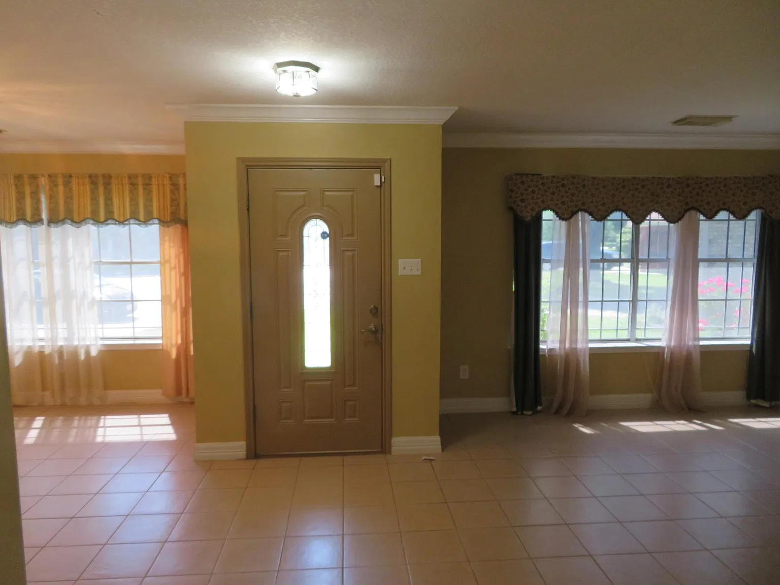 3527 Colmar Way — Photo 3