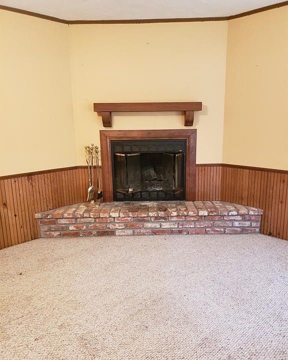 2nd image of 204 S Louisiana Ave