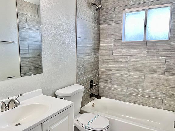 4th image of 7036 N 76th Ave APT 1