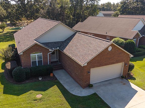 3rd image of 115 Oakview Cir