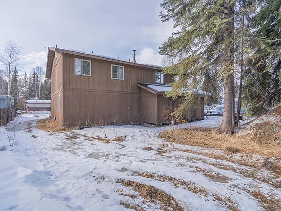 5th image of 615 Ginko Rd