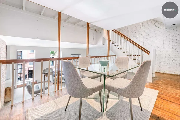 Sold by Triplemint | media 9