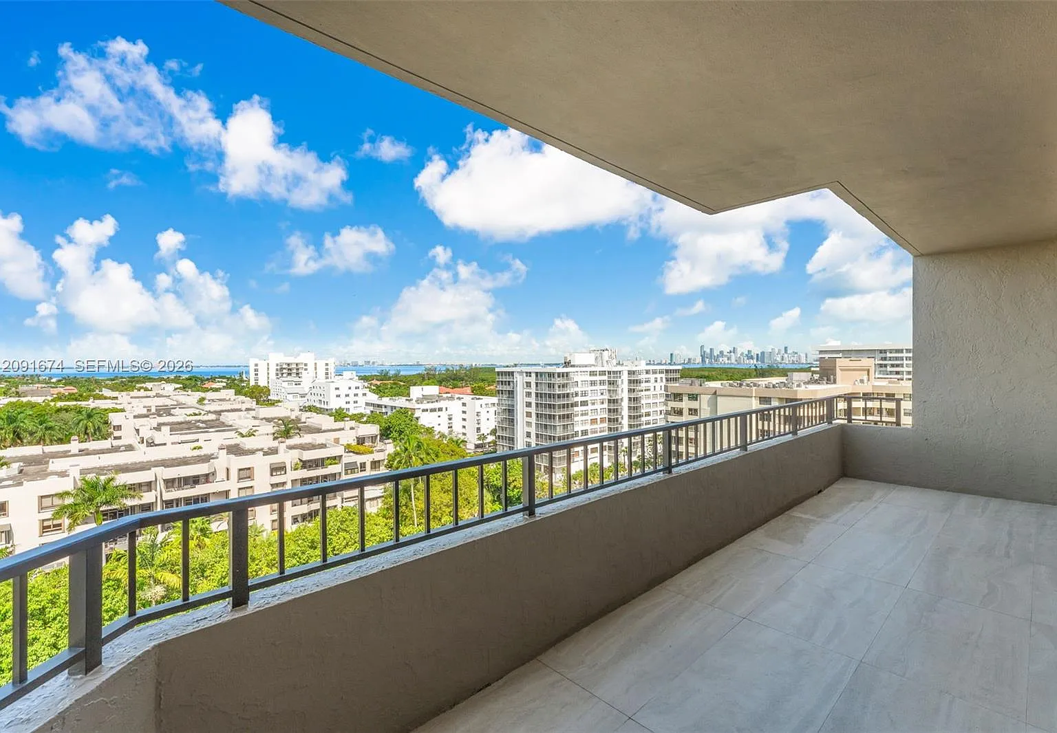 Key Colony No 2 Condo — Photo 2